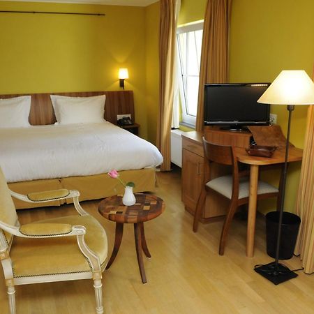 Manoir Kasselslay Hotel แคลโว ภายนอก รูปภาพ