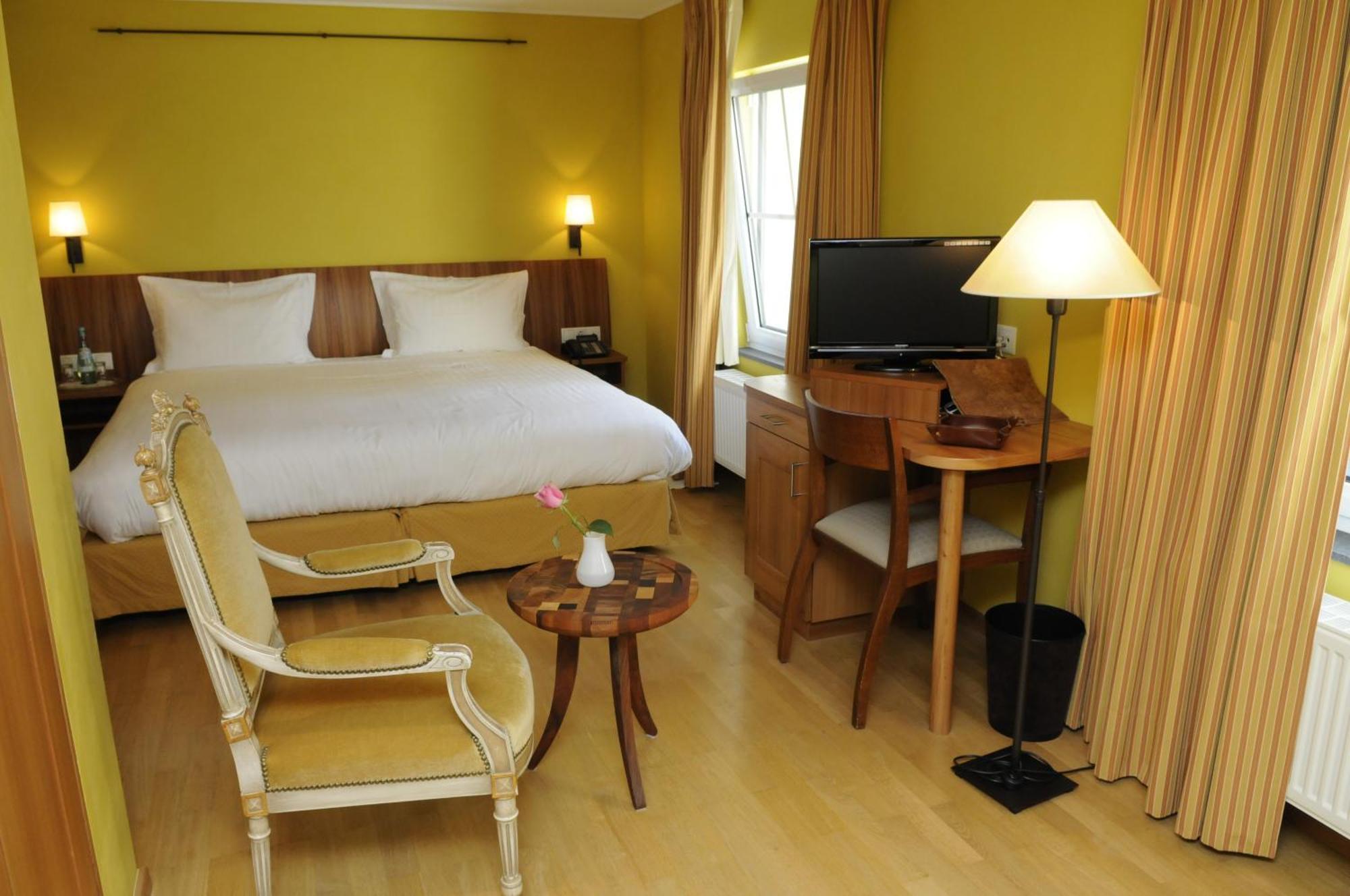 Manoir Kasselslay Hotel แคลโว ภายนอก รูปภาพ