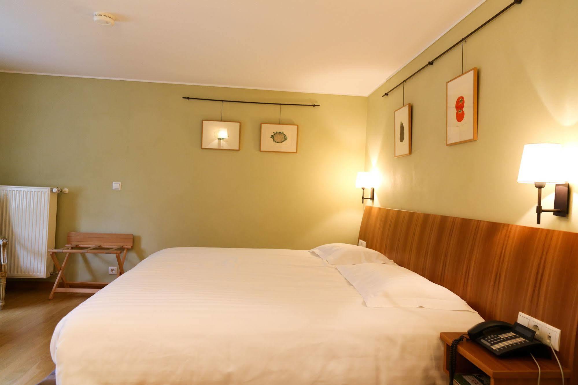 Manoir Kasselslay Hotel แคลโว ภายนอก รูปภาพ